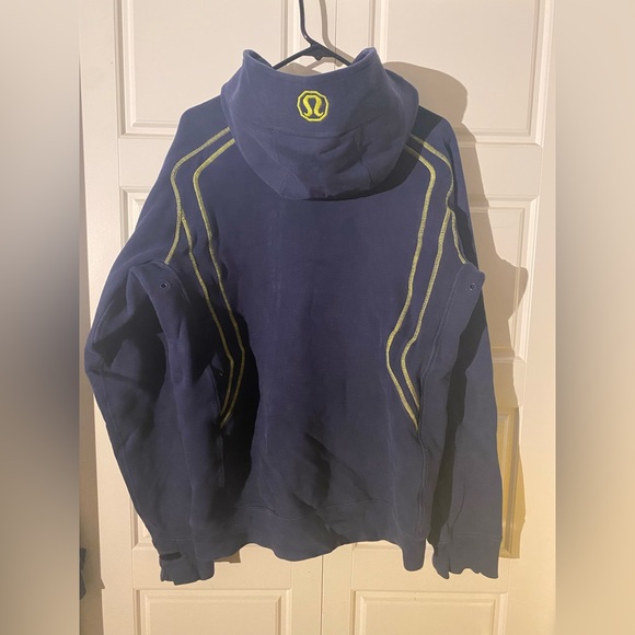 Lululemon Men’s Hoodie - Picture 3 of 4